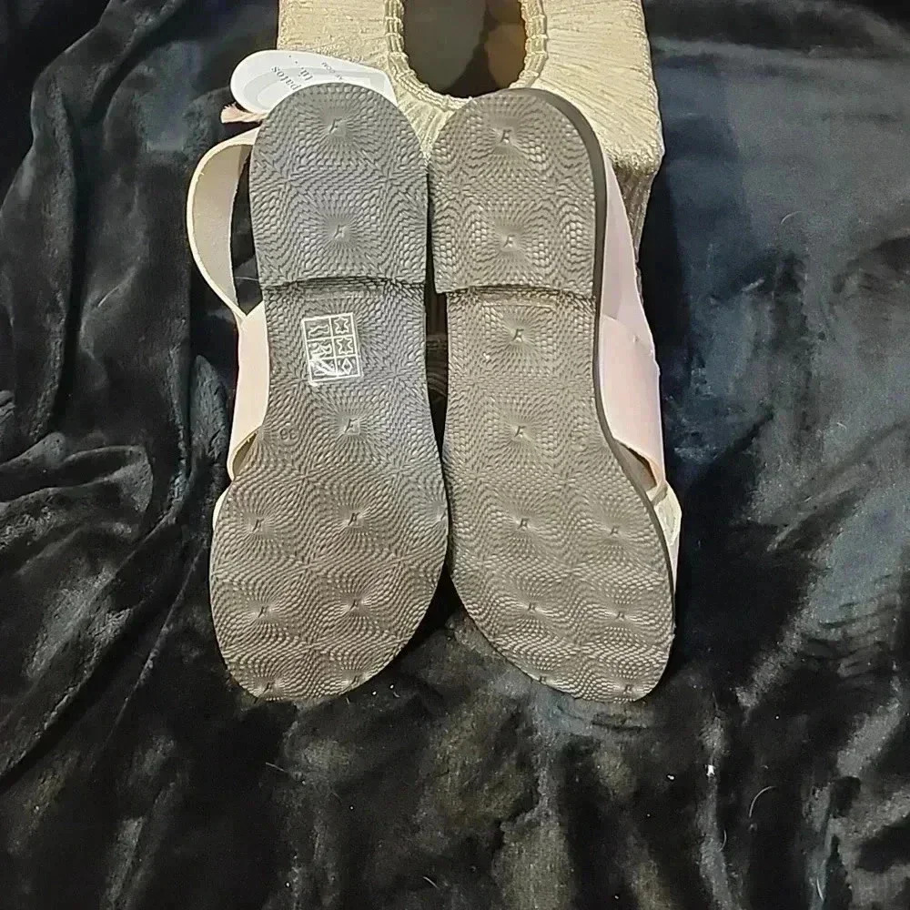 Hanks Sandals - Picture 3 of 5